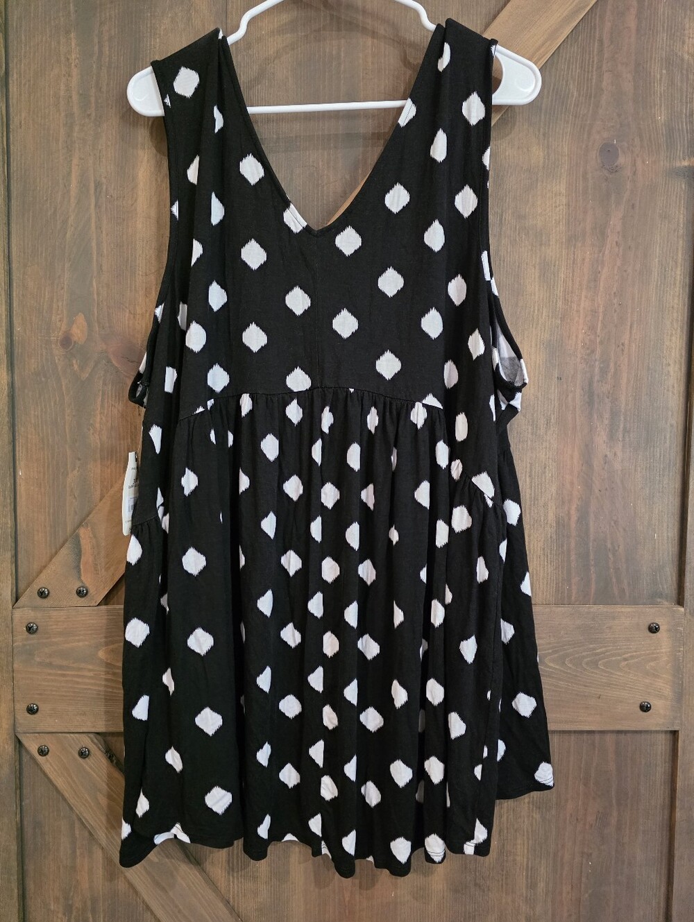 Terra&sky Women's Black and White Polka-Tile Sleeveless Babydoll Top Size 3X - Picture 4 of 4